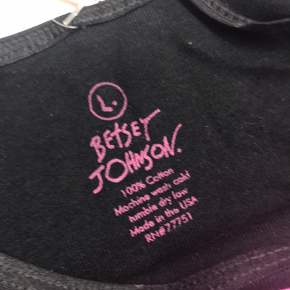 Metallic pink lip kiss Betsey Johnson cami Top L - Picture 4 of 7